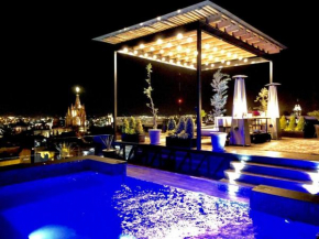 Unique House Rooftop Jacuzzi and Stunning View's